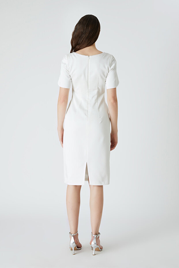 Asimetrik kollu elbise - 4