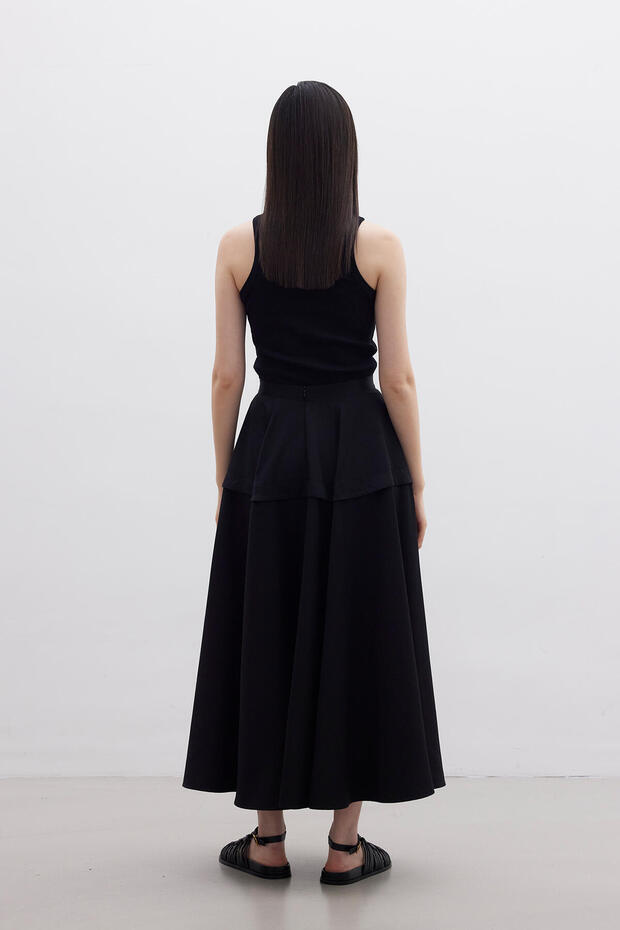 Schwarzer Rock mit Volant-Design - 8