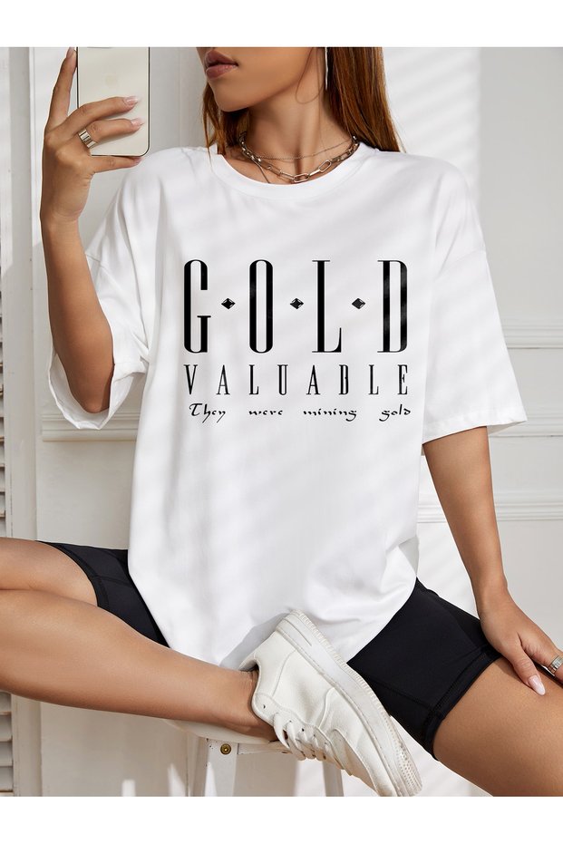 G-O-L-D تي شيرت كبير الحجم قابل للاستخدام - مطبوع