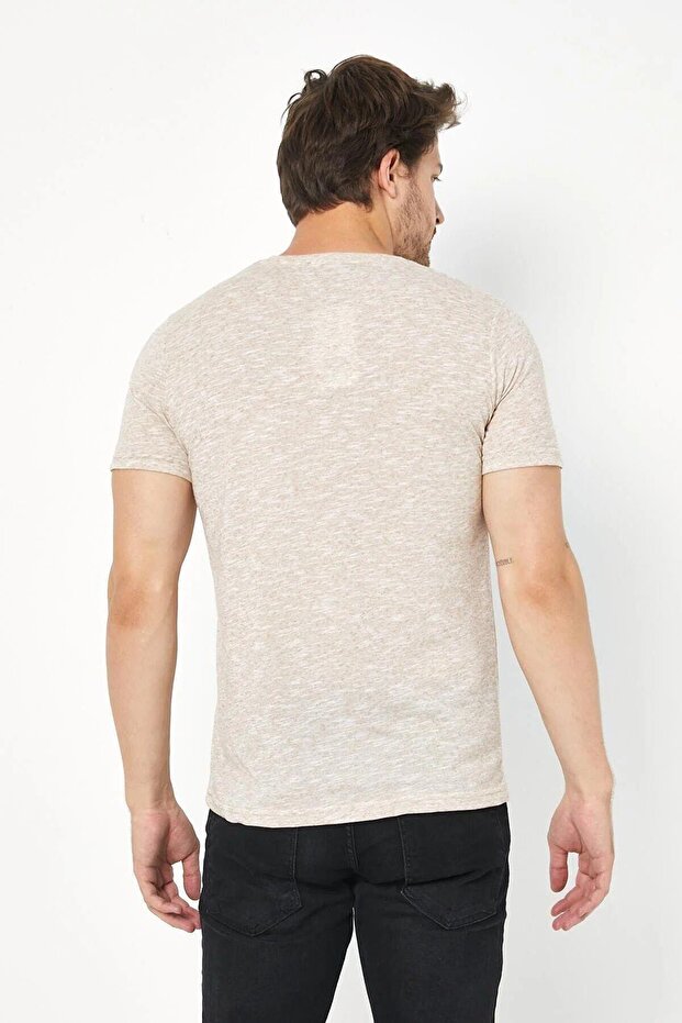 تي شيرت أساسي للرجال - 4