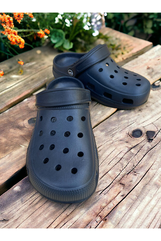 Cross Slippers Suitable for Sea, Pool, Garden, Sink and Home Use