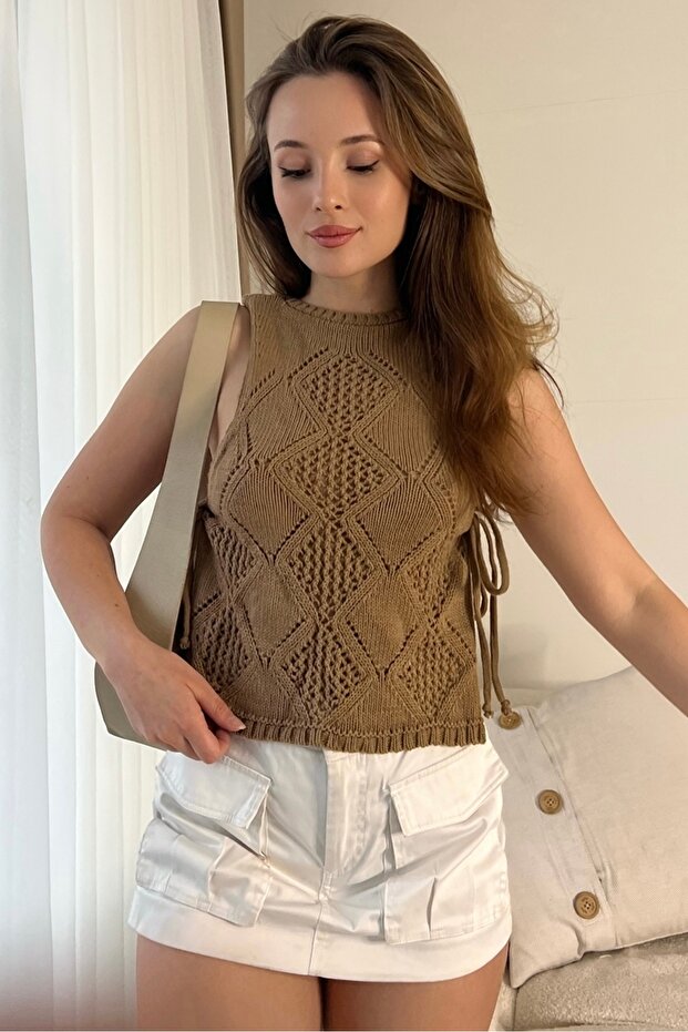 Women's Camel Side-Tie Knitwear Blouse 20246064