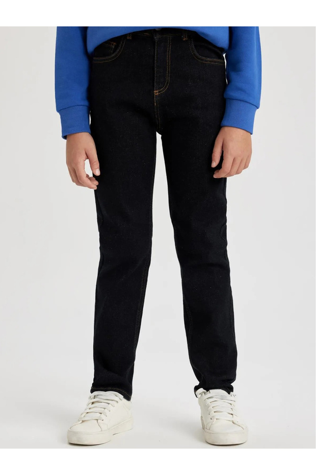 بنطلون جينز مناسب للأولاد - 2