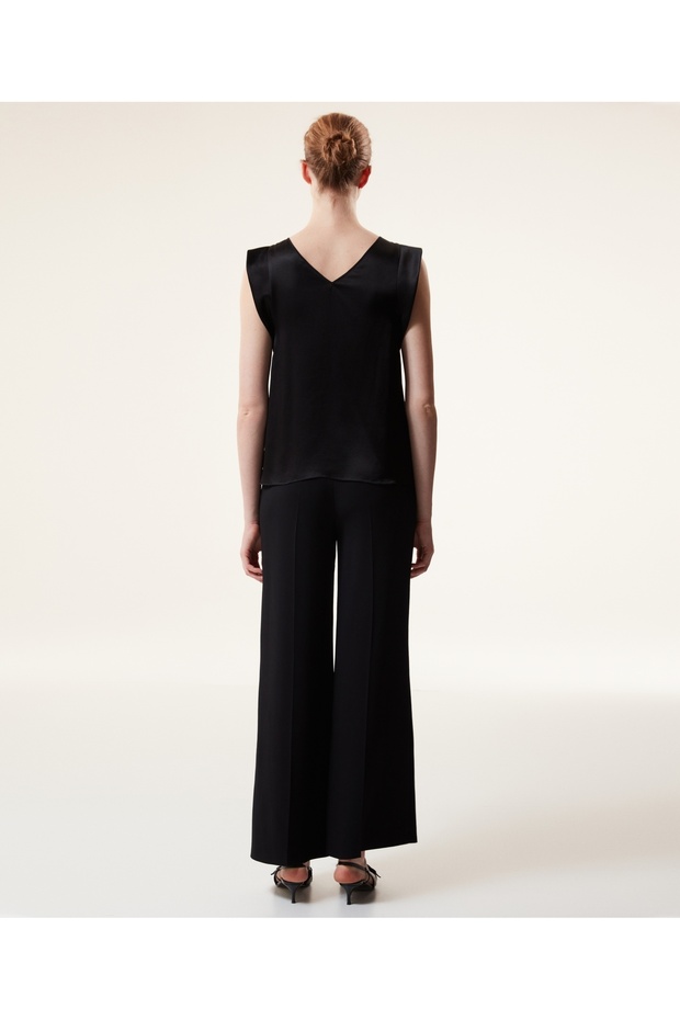 Fiyonklu v yaka bluz - 5