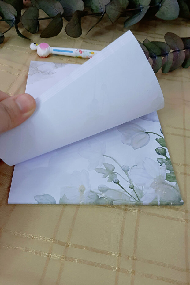 White Floral A5 Notepad / Memopad / Memo Pad / Notebook / Note Paper / Notepad - 3