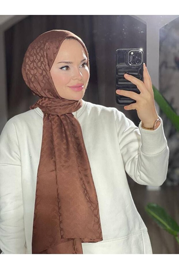 الشوكولاته براون بلوم نمط شال