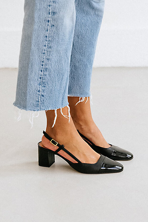 Lady Black Patent Leather 6 cm Thick Heeled Open Back Strap Classic Heeled Shoes with Blunt Square Toe