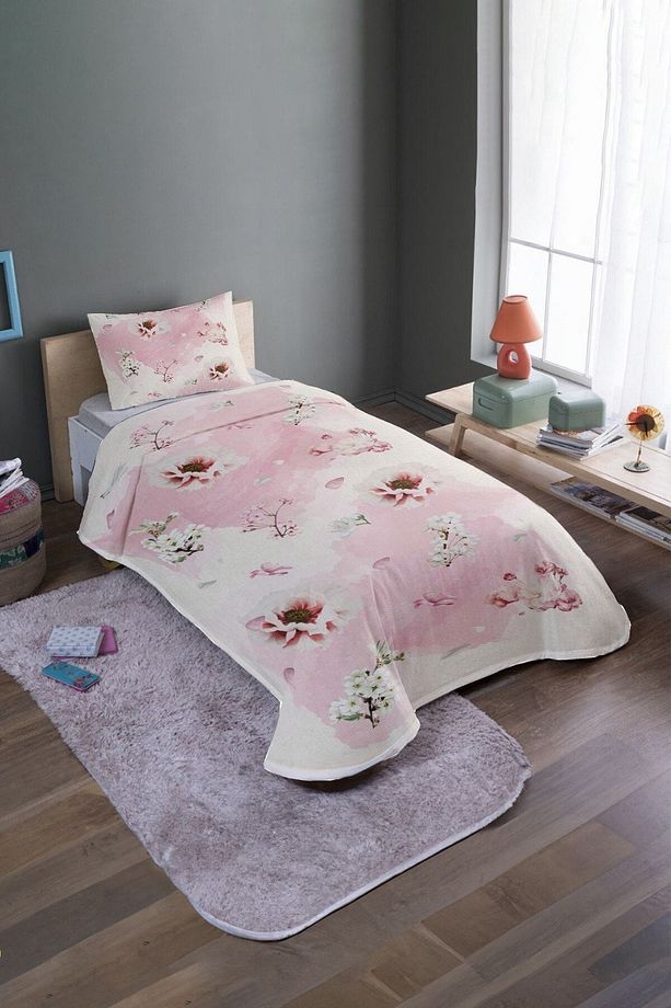 Pembe Çiçekli Desenli Tek Kişilik Yatak Örtüsü Ve Pike Takımı - 2