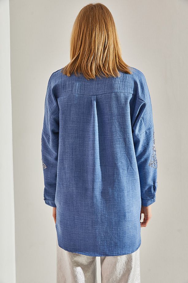 Kadın Mavi Işlemeli Taşlı Oversize Gömlek 60251031 - 4