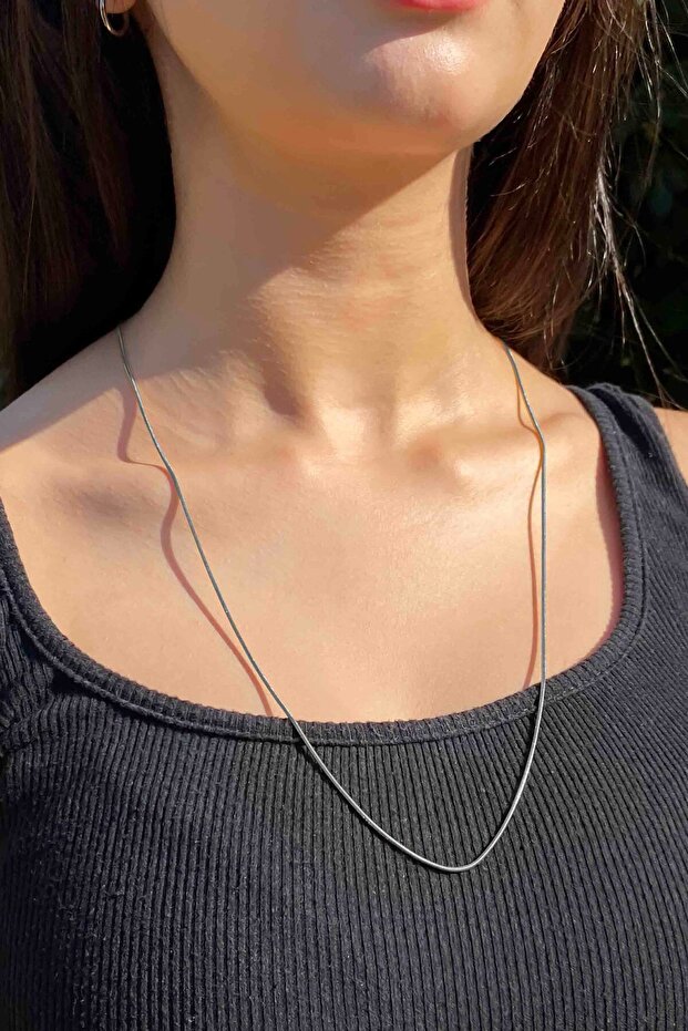 Women's Stainless Steel Silver Chain Thin Italian Necklace (60 CM)