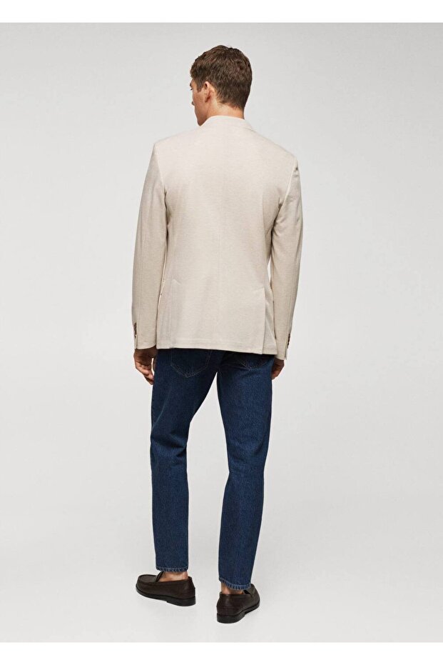 Schmal geschnittene Mini-Webblazerjacke - 4