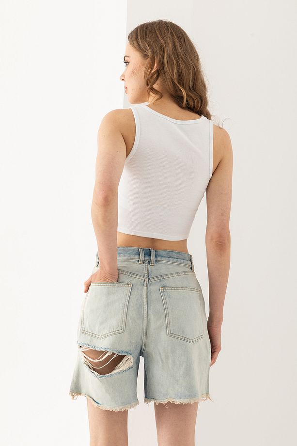 Yırtmaç Detaylı Denim Yıkamalı Şort - 6