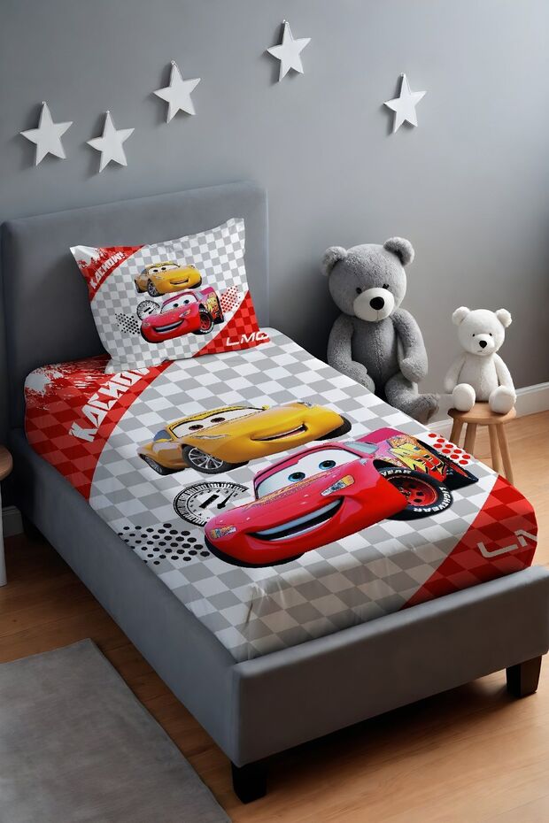 Checkered Mcqueen Patterned Bedspread and Pillowcase - 2