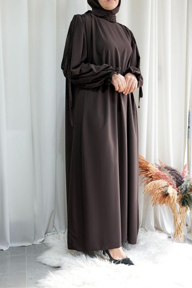 Model Hatice Medine İpeği Omuz Büzgülü Tesettür Elbise (Şal Dahil) - Acı Kahve - HATİCE01005Ş - 5