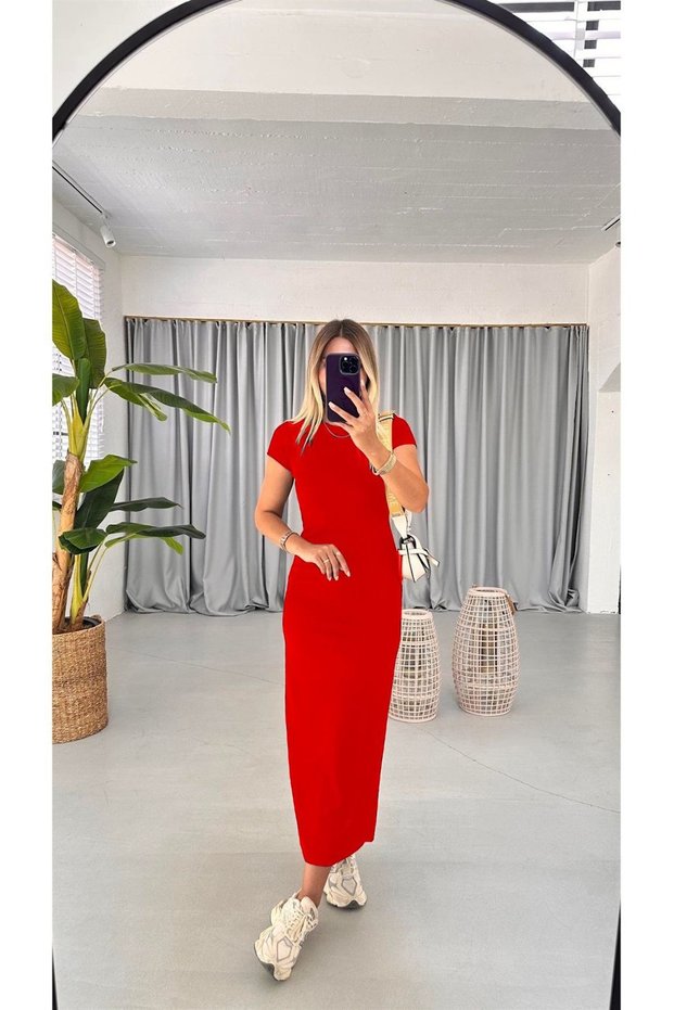 Women's Red Color Ribbed Camisole Fabric Short Sleeve Body Fitting Long Dress Length 135 Cm