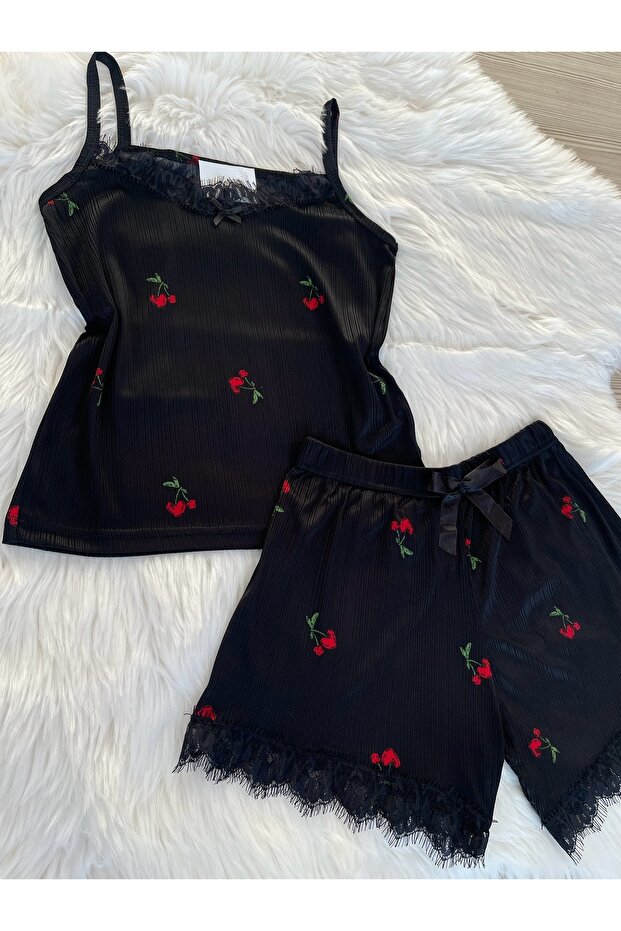 Siyah Kiraz Desenli Şortlu Pegasus Pijama Takımı - 4