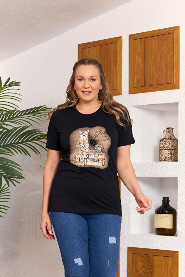 تي شيرت أسود كبير الحجم بنقشة النمر - 1