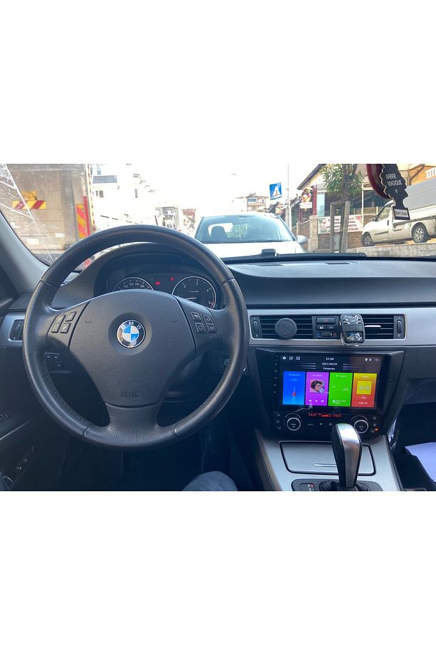 BMW E90 ANDROİD CARPLAY MULTİMEDYA 4 RAM 64 HAF. QLED AHD KAMERA - 1