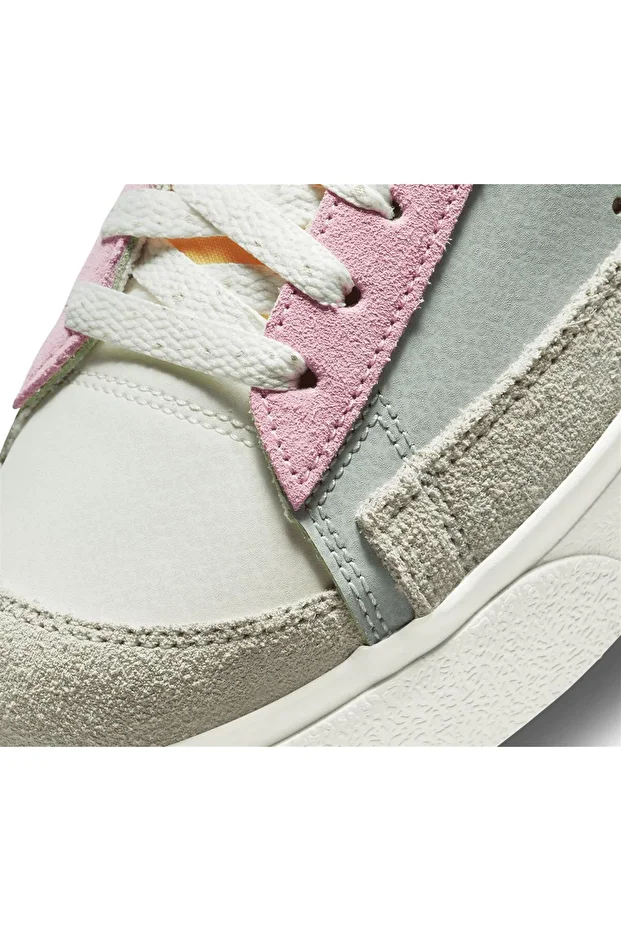 Blazer Low Platform Sneaker Kadın Ayakkabı DM9464-001 - 5
