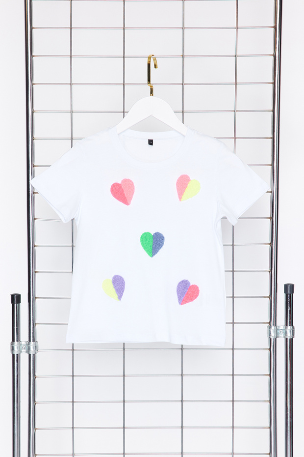 Beyaz Kız Çocuk %100 Pamuk Kalp Nakışlı Regular/Normal Kalıp Kısa Kol Örme T-Shirt TKDSS24TS00005 - 2