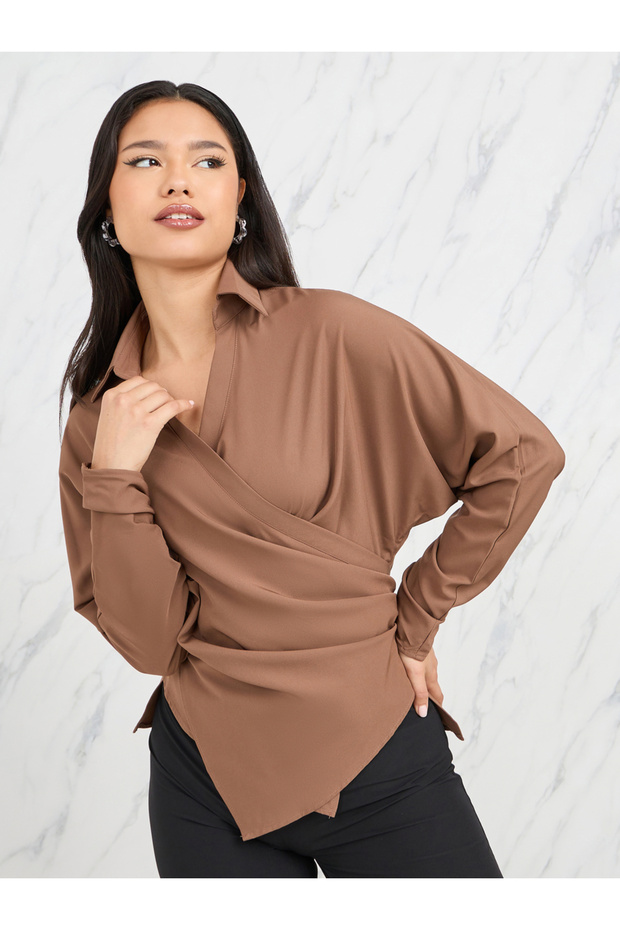 بلوزة ملفوفة بأكمام جناح الخفاش - 1