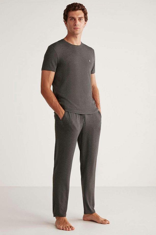 Yumuşak dokulu pijama takımı - 1