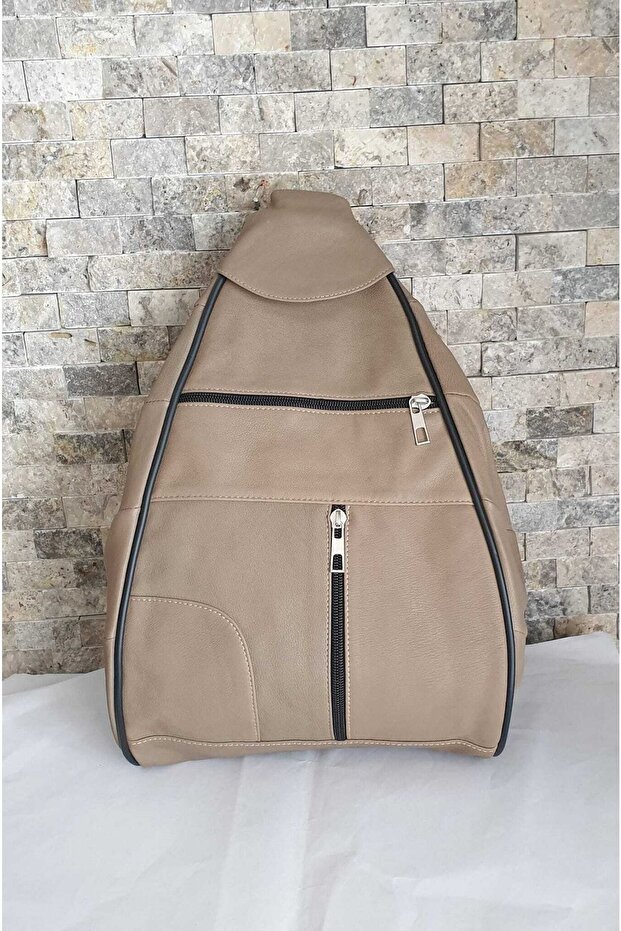 حقيبة ظهر من الجلد الطبيعي - 1