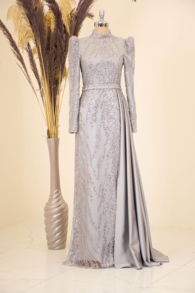 Seçil Evening Dress with Beaded Skirt and Bead Embroidery in Gray