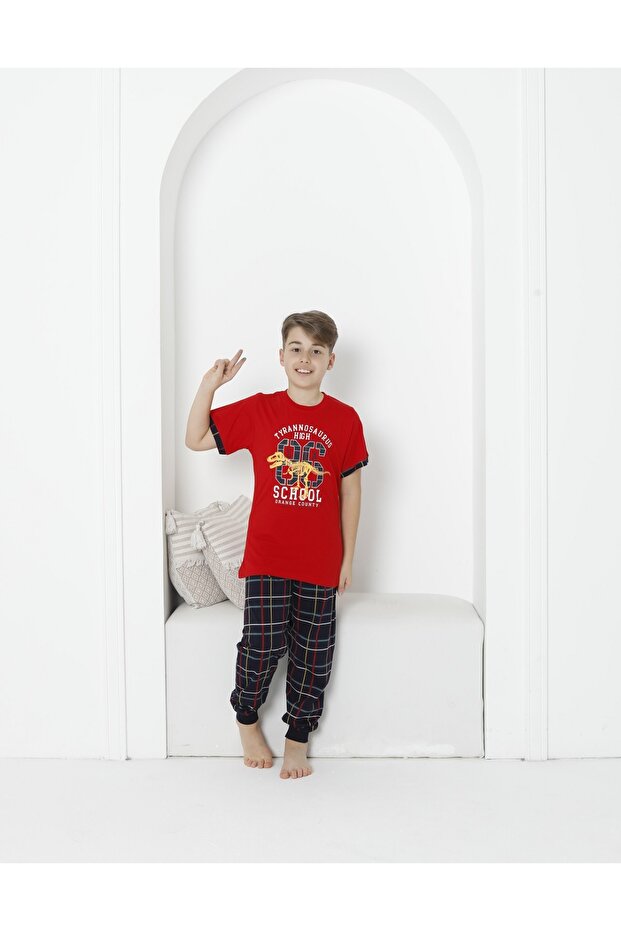 Boy's Short-Sleeved, Six-Long, Crew-Neck, Plaid, Red Color Pajama Set