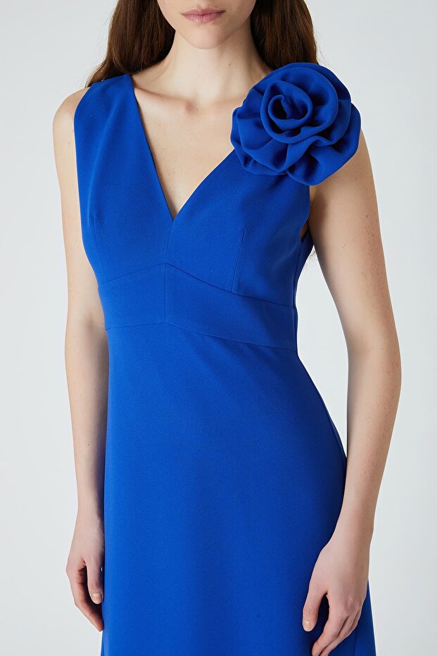 Çicek detaylı elbise - 2