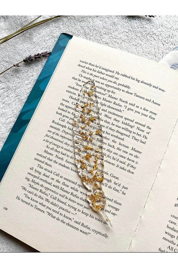 Yaprak - Tüy Desenli Altın Varaklı Epoksi Kitap Ayracı - 1
