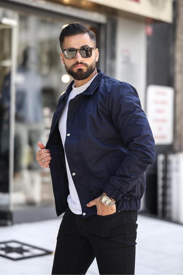 WATER AND WIND PROOF SEASONAL MEN'S COAT