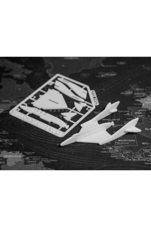 Double Wing Spaceship Model Kit Card - 3