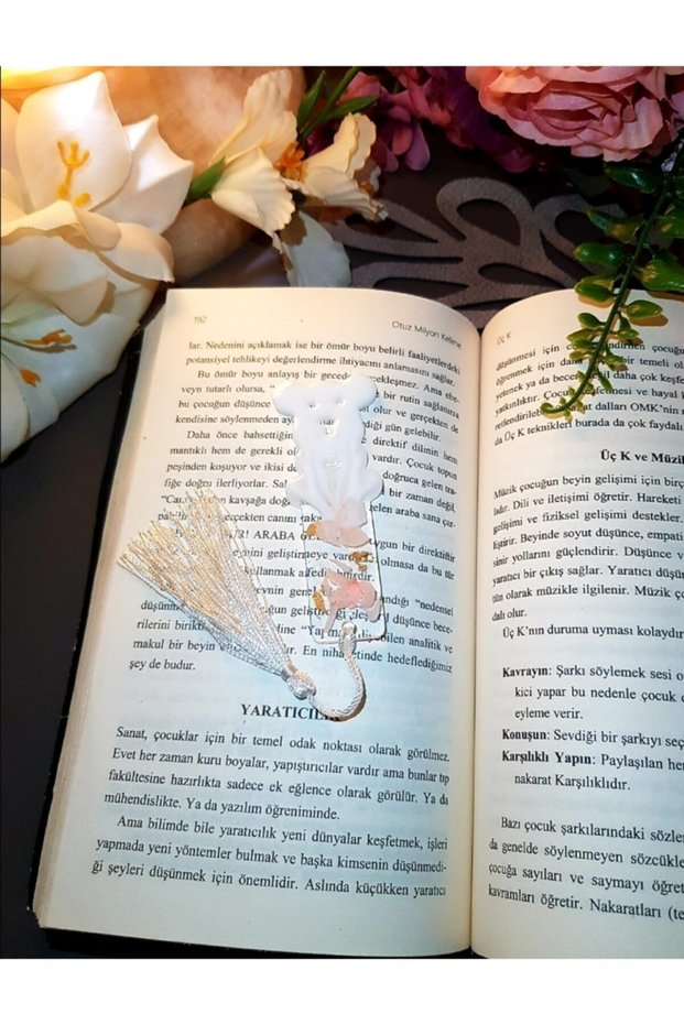 Epoxy Gold Leaf Real Dried Flower Bear Figure Bookmark