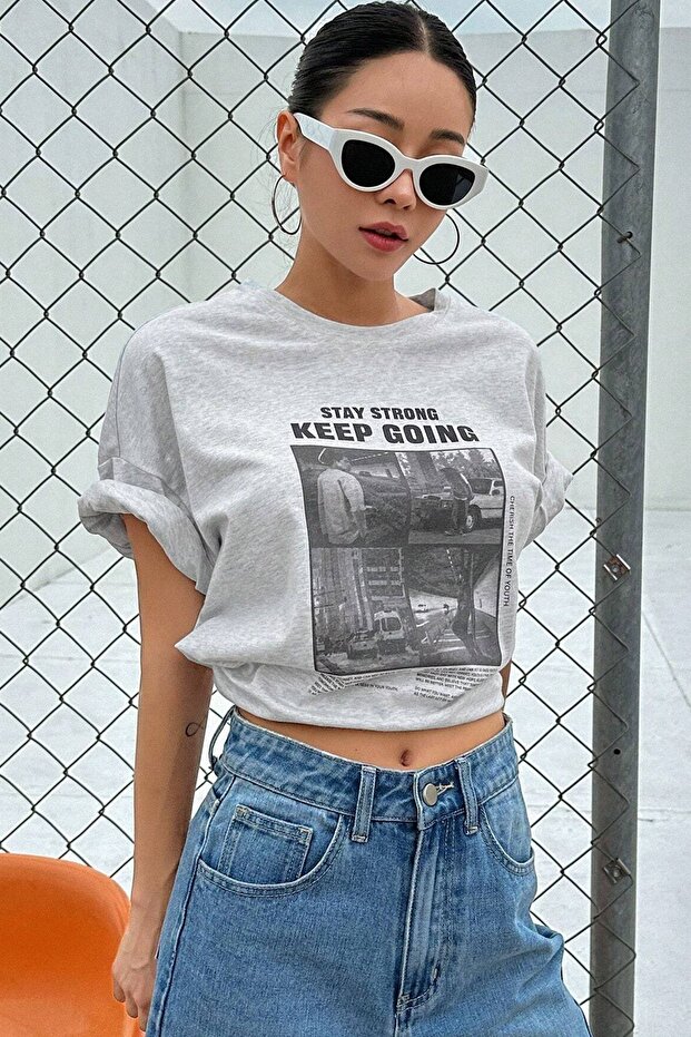 تيشيرت بتصميم مطبوع للجنسين من KeepGoing