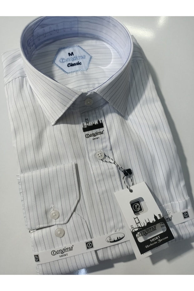 Classic Long-Sleeved Cotton Shirt with Pockets