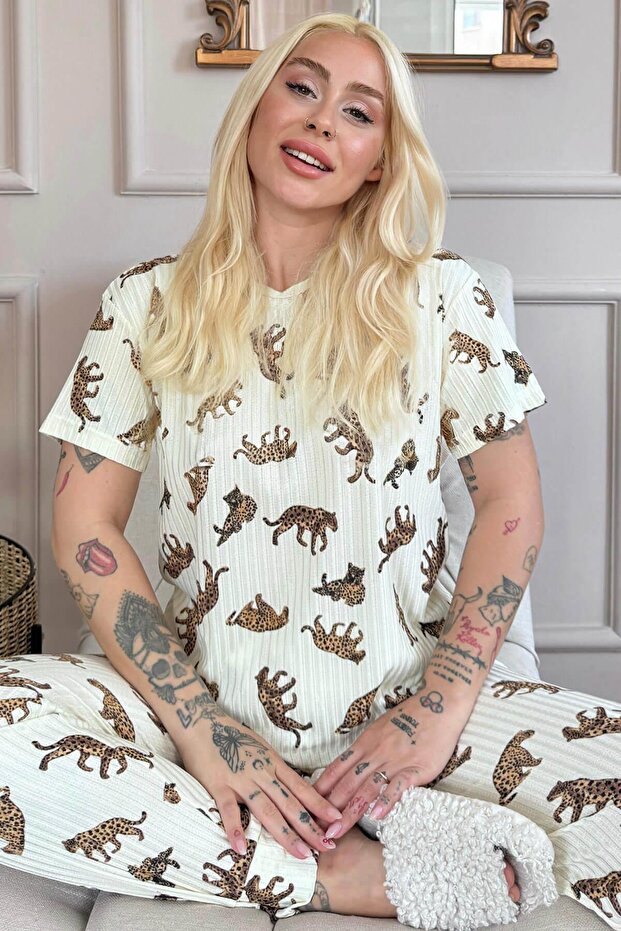 Yellow Brown Leopard Pattern - Short Sleeve Knitted Chain Women's Pajamas Set