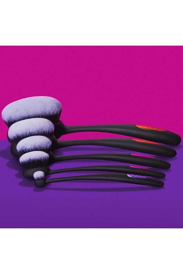 Blend + Blur Kontör Makyaj Fırçası En Yeni 440583 - 3