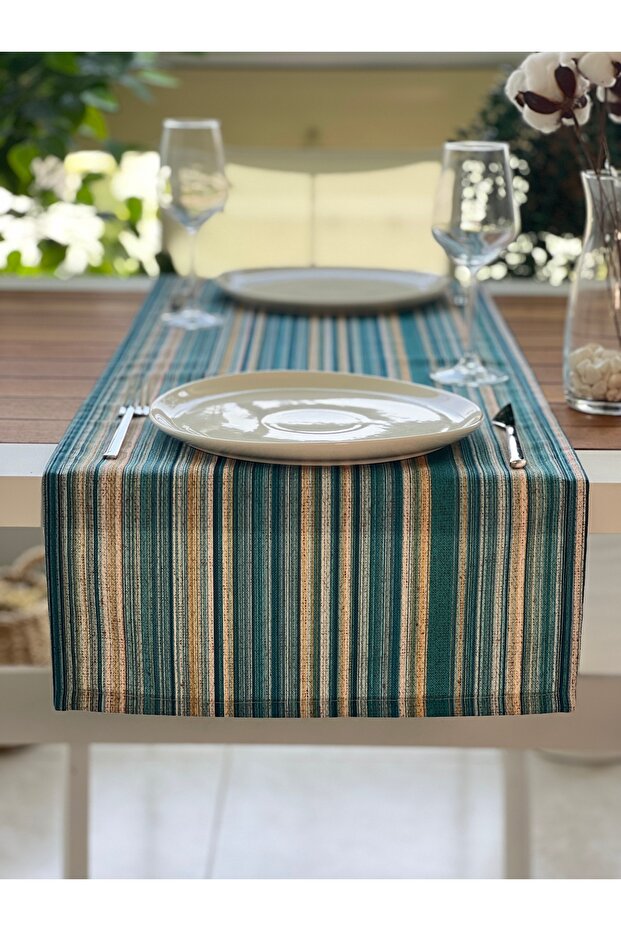 New Season, Linen Effect Square End Runner Coverlet