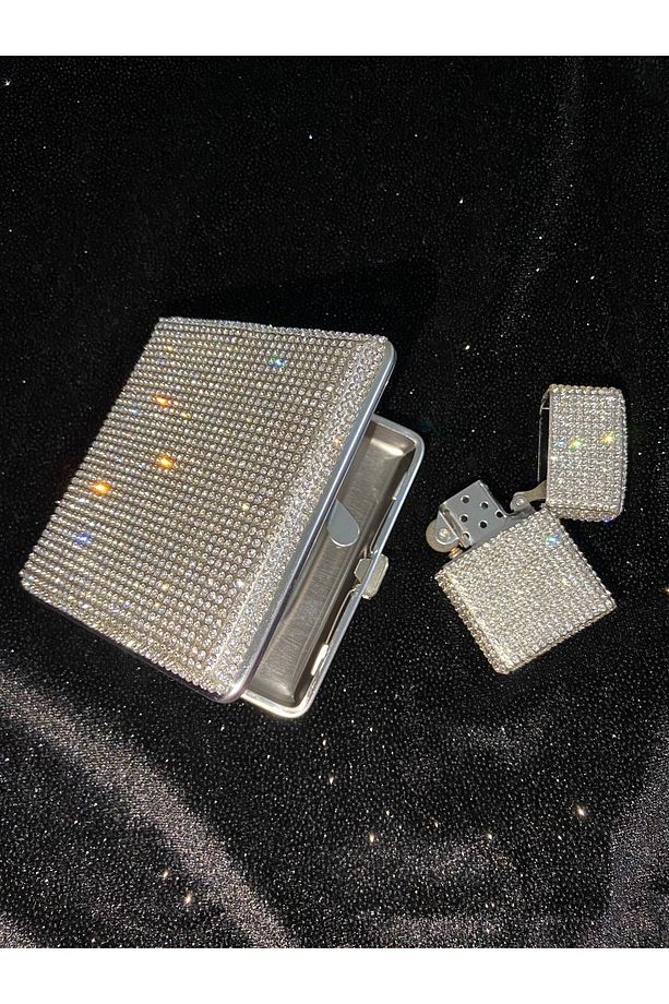 Tabaka Kutusu Ve Zippo Çakmak - 1