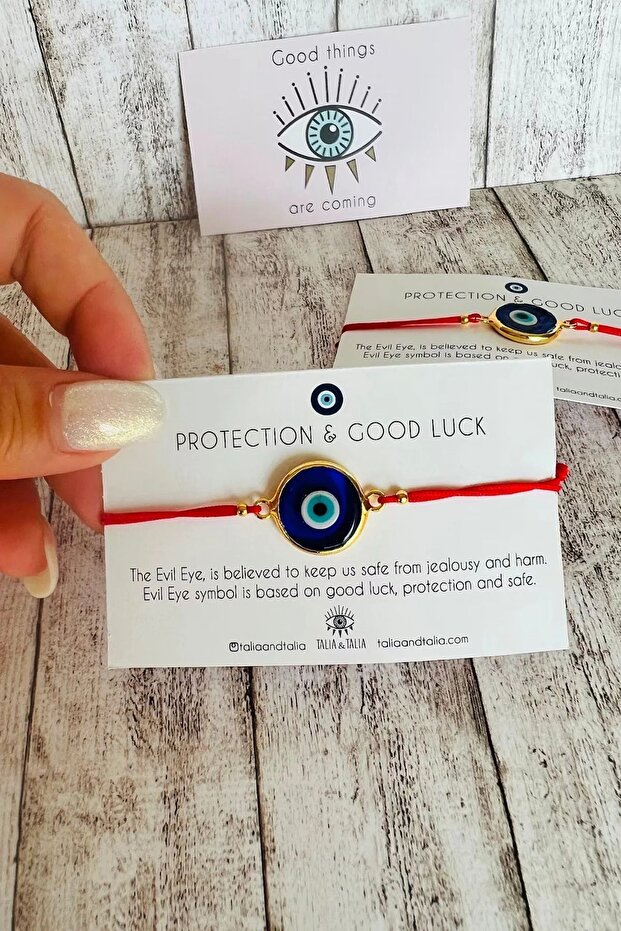 عين الشر ذات السلسلة الحمراء - 1