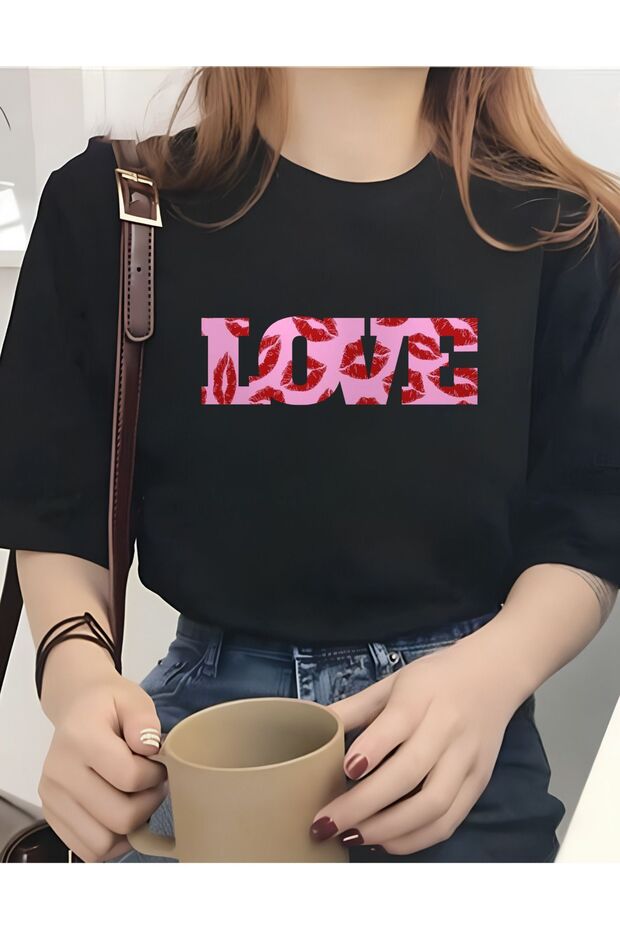 Unisex Kiss T-shirt for Sweetheart, Kiss and Love Printed , 100% Cotton , Oversized t-shirt