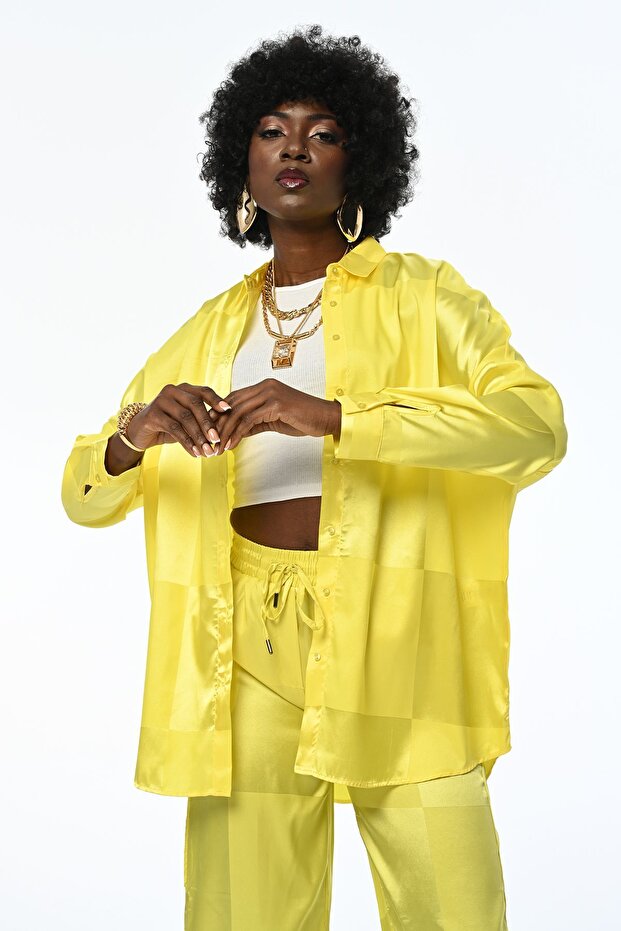 WOMEN'S OVERSIZE YELLOW CHECKED SHIRT SUITABLE FOR COMFORTABLE TESETURES AND LARGE SIZES