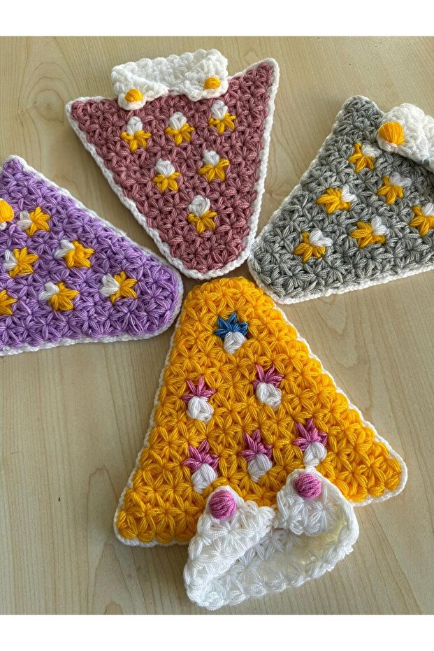 Hep Trend Hand-Knitted 4-Piece Colorful Heart-Shaped Washcloth