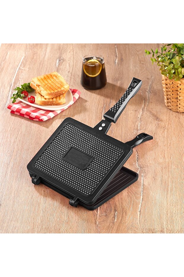 3733 Cast Iron Stovetop Toaster 25X19Cm