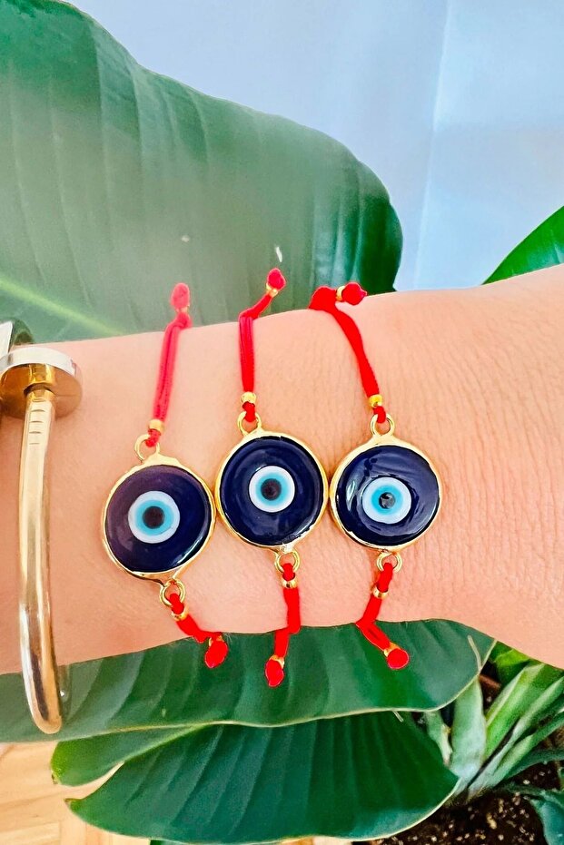 عين الشر ذات السلسلة الحمراء - 5