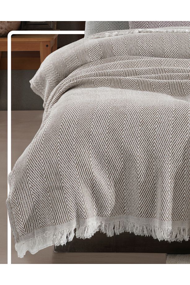 Lily Hardal Tek Kişilik Pike 145 X 200 Cm Yatak Koltuk Kanepe Berjer Örtüsü Pamuklu Püsküllü - 4