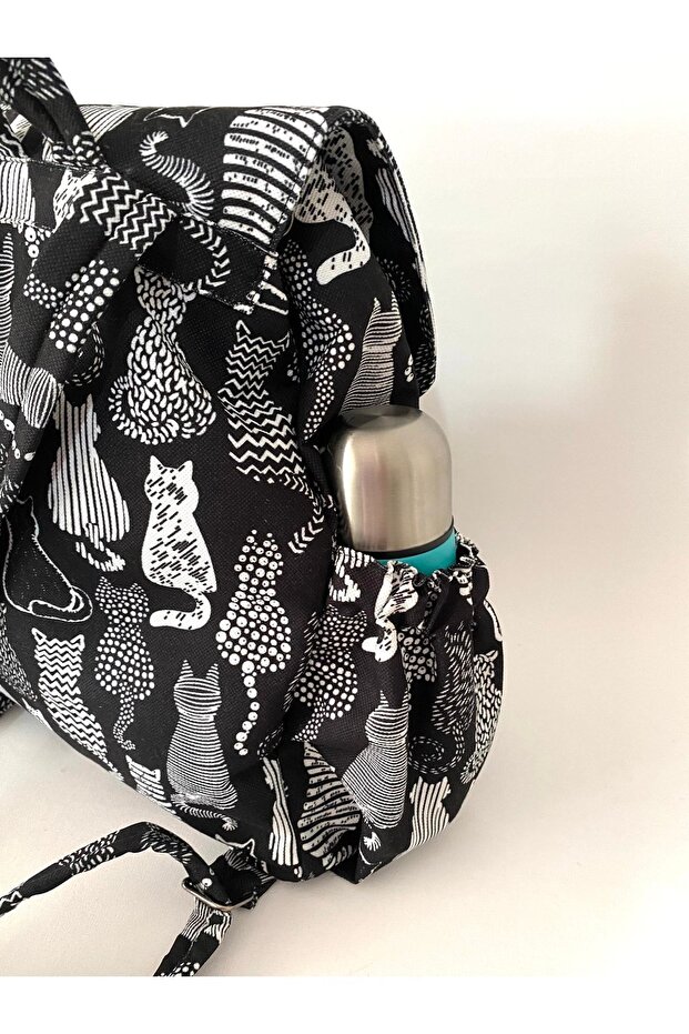 حقيبة ظهر منقوشة باللونين الأبيض والأسود مع جيوب - 4