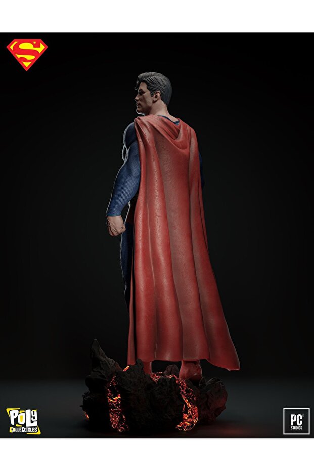DC v3 - Collectibles Figure - 2