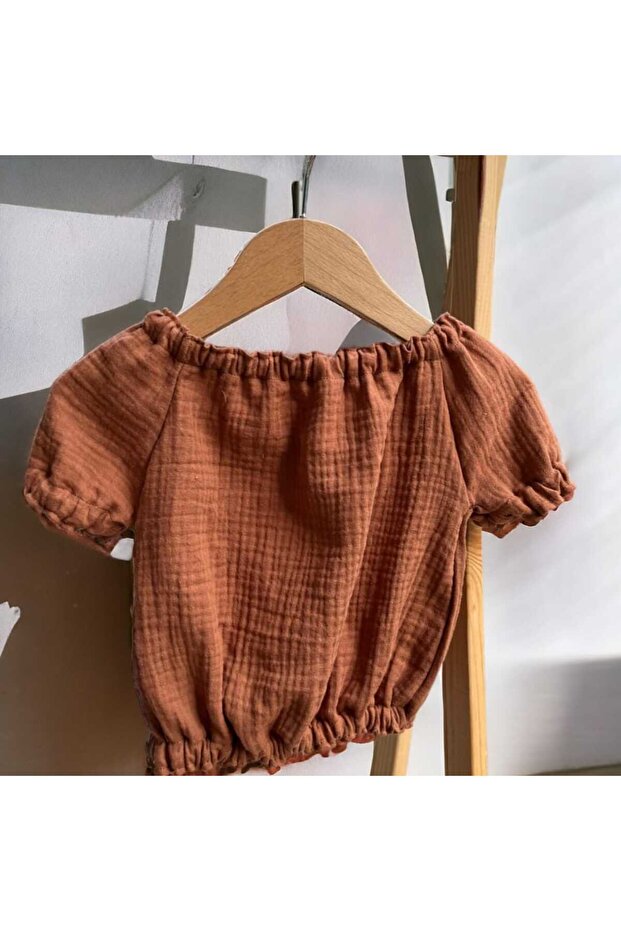 Girl's Madonna Collar Muslin Blouse
